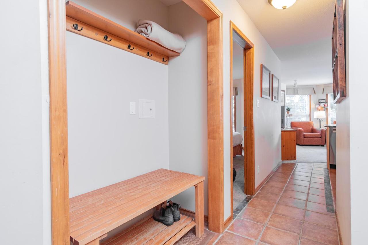 The Best Ski In Ski Out Two Bedroom Condo At Aspens Whistler Exterior photo